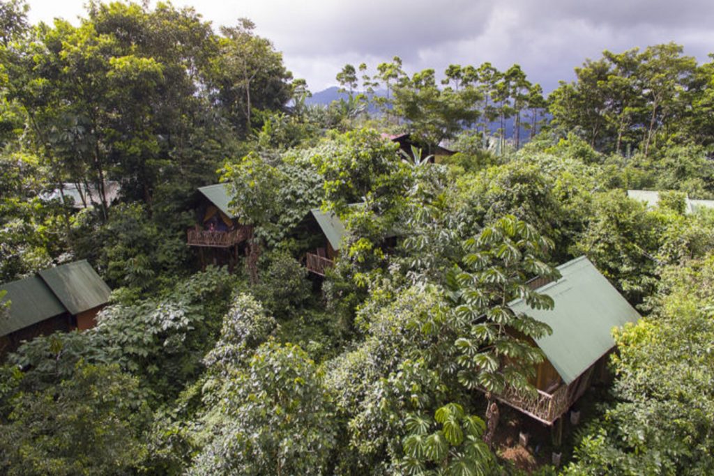 Beitragsbild travel-to-nature © travel-to-nature Die „La Tigra“ Lodge in Costa Rica von oben.